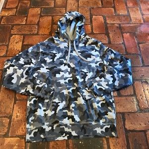 NWOT Under Armor camouflage hoodie